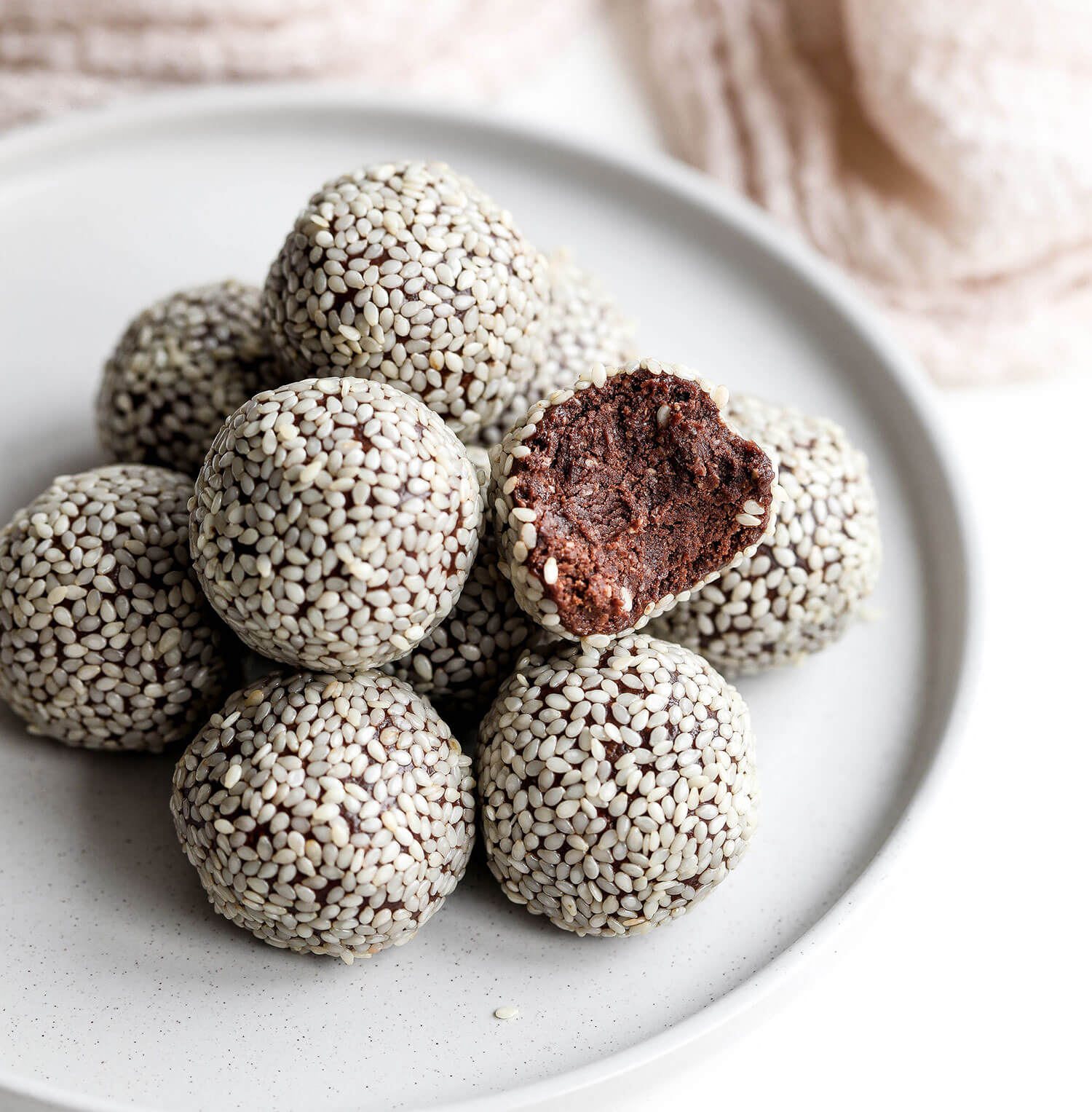 Sesame seed balls